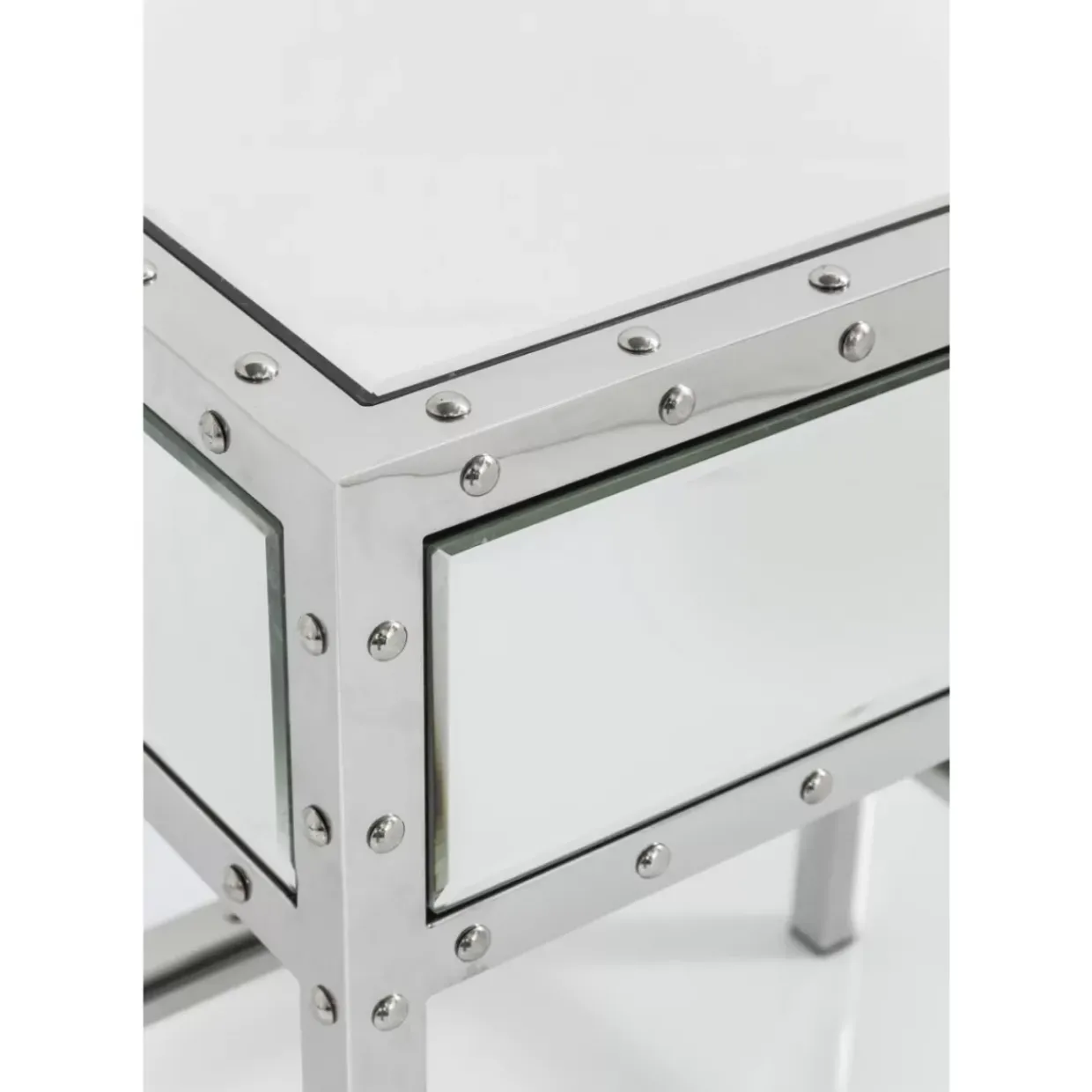 Kommode Klein Rivet