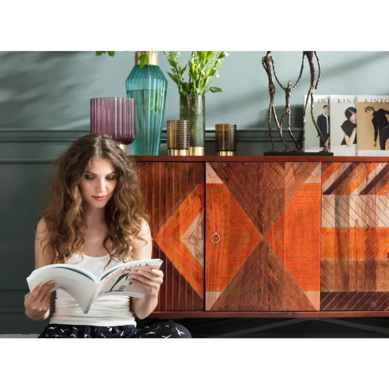 Sideboard Tomahawk